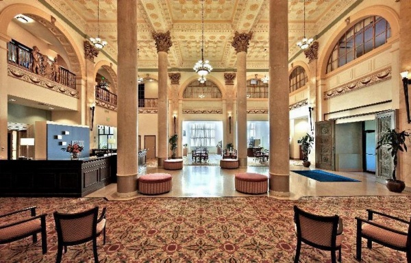 Holiday Inn Express Baltimore-Downtown image 11
