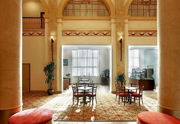 Holiday Inn Express Baltimore-Downtown image 4