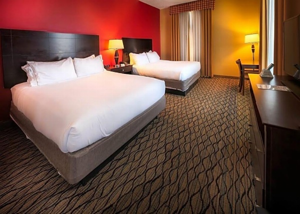 Holiday Inn Express Baltimore-Downtown image 9